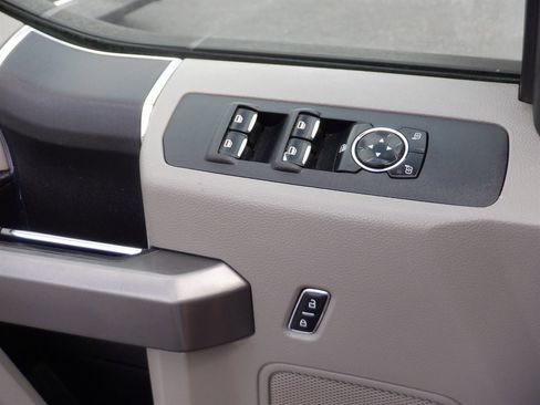 Used 2019 Ford F350 XLT image 19