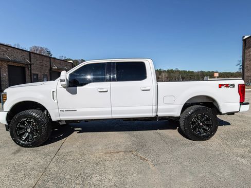 Used 2018 Ford F250 XLT w/ XLT Value Package image 6