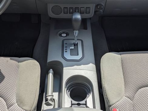 Used 2021 Nissan Frontier SV w/ Midnight Edition Floor Mats RWD image 19