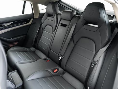 Used 2024 Porsche Panamera 4 image 25
