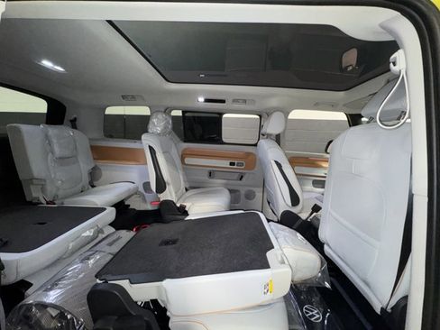 New 2025 Volkswagen ID. Buzz Pro S Plus image 18