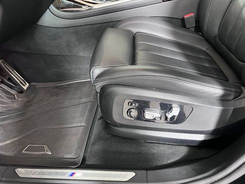 Used 2020 BMW X7 xDrive40i w/ M Sport Package AWD/4WD image 30