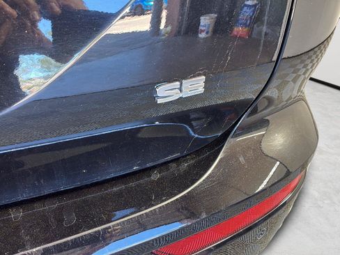 Used 2025 Mitsubishi Outlander SE AWD/4WD image 32