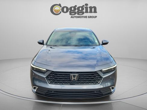 Used 2023 Honda Accord Touring image 5