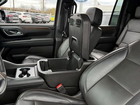 Used 2023 Chevrolet Suburban High Country AWD/4WD image 35