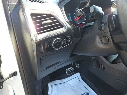 Certified 2024 Ford Edge ST w/ Equipment Group 401A image 28