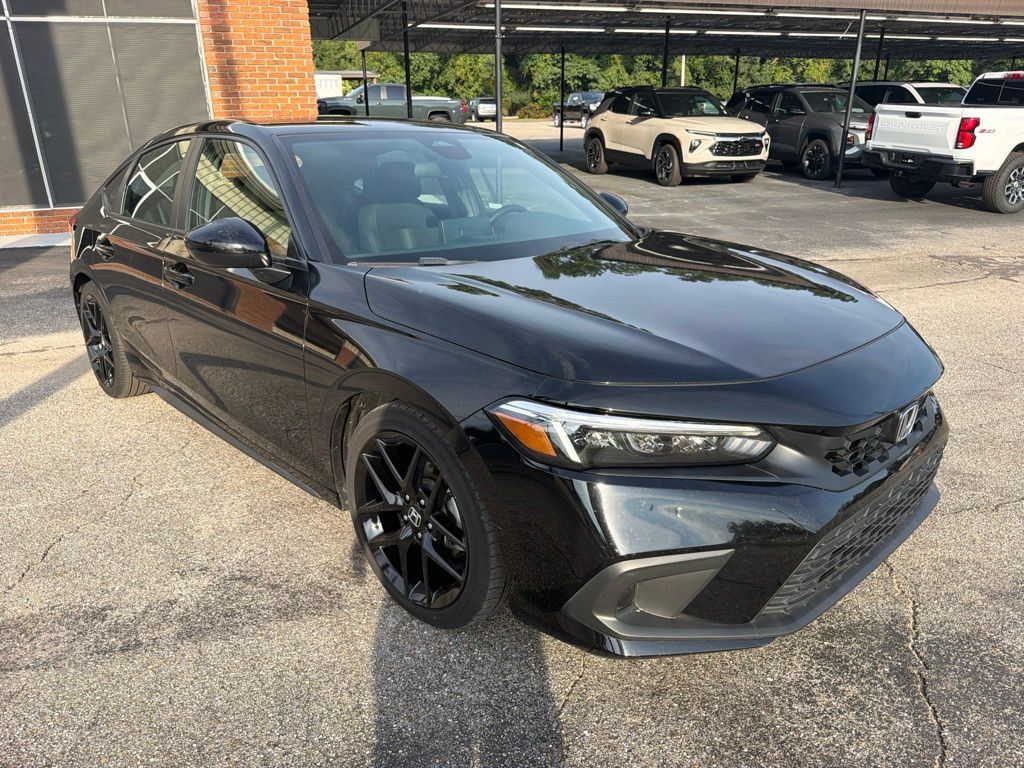 Used 2024 Honda Civic Sport image 3