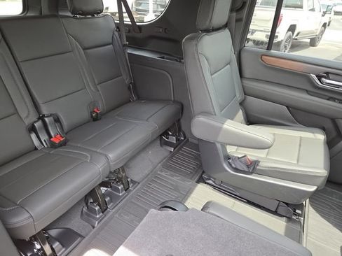 New 2026 GMC Yukon XL Denali w/ Denali Reserve Package AWD/4WD image 34