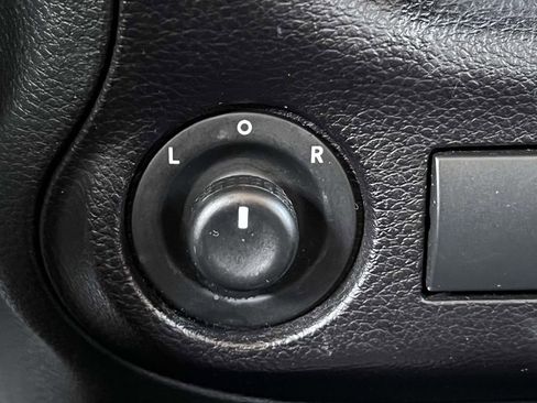 Used 2018 Jeep Wrangler Unlimited Sport S AWD/4WD image 34