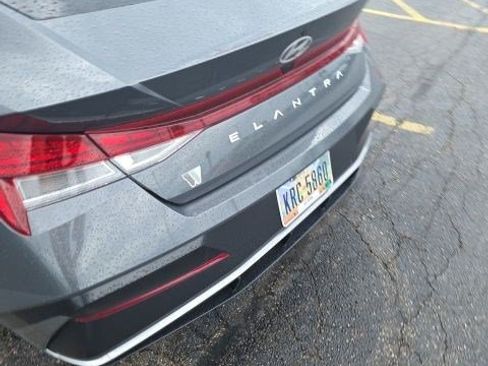 Used 2025 Hyundai Elantra SEL w/ Cargo Package FWD image 4