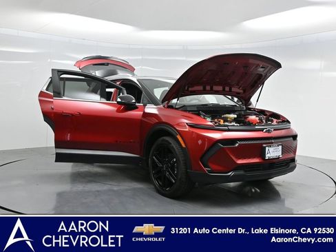 New 2026 Chevrolet Equinox EV LT w/ LPO, Blackout Package AWD/4WD image 37
