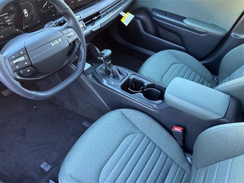 New 2025 Kia K4 EX image 11