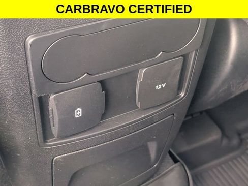 Used 2023 Ford Explorer XLT AWD/4WD image 25