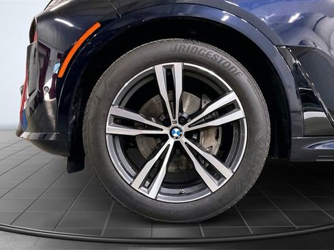 Used 2023 BMW X7 xDrive40i w/ Executive Package image 9