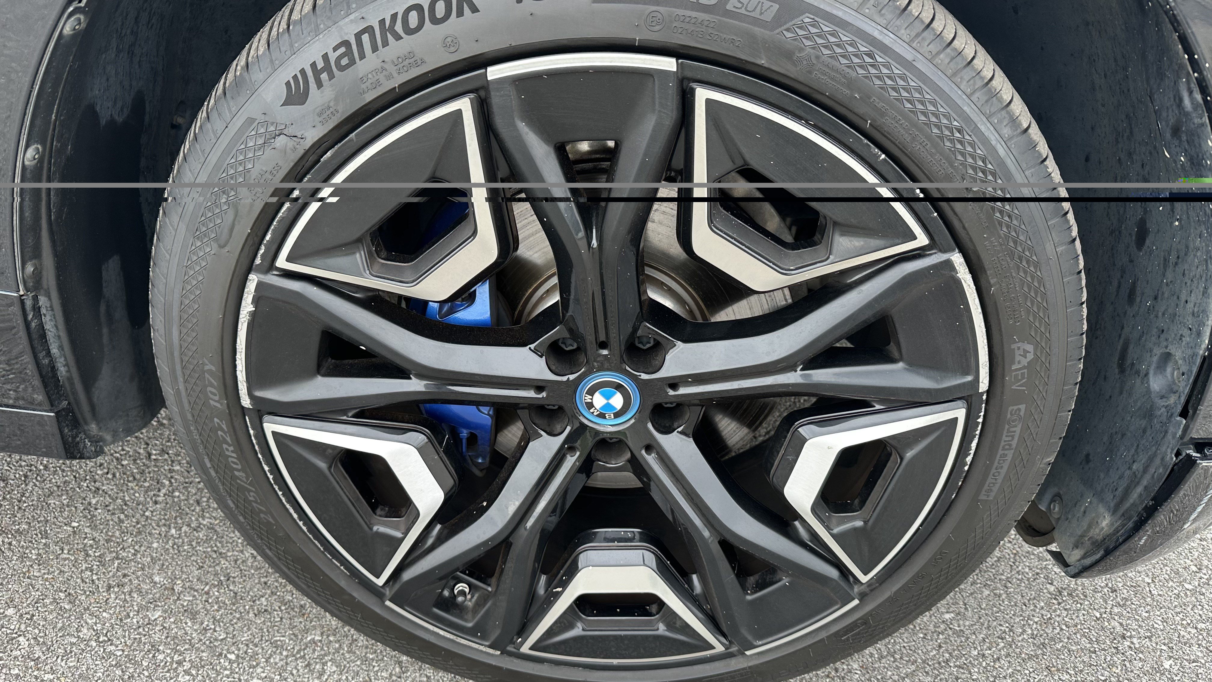 Certified 2024 BMW iX xDrive50 w/ Sport Package AWD/4WD image 14