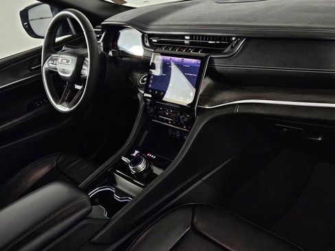 Used 2024 Jeep Grand Cherokee L Limited w/ Luxury Tech Group II image 33