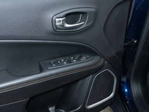 Used 2019 Jeep Compass Latitude w/ Popular Equipment Group image 11