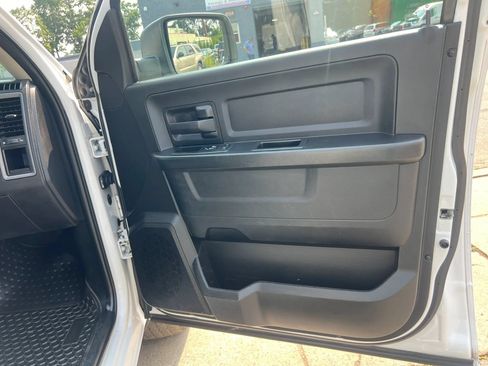 Used 2017 RAM 1500 Express AWD/4WD image 27
