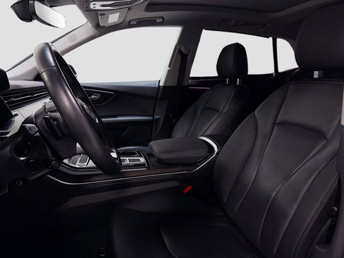 Used 2023 Audi Q8 Premium Plus AWD/4WD image 23