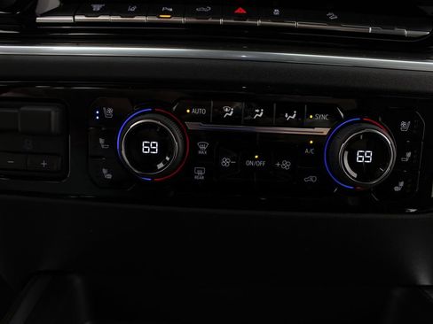 New 2026 Chevrolet Silverado 2500 High Country w/ Technology Package AWD/4WD image 7