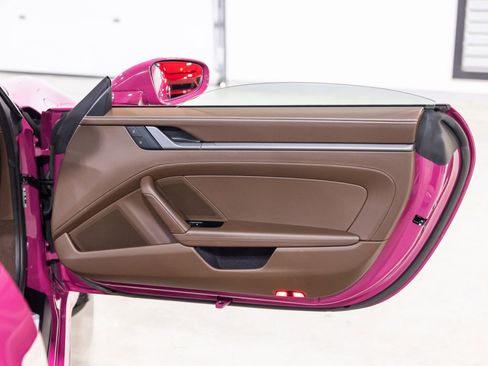 Used 2023 Porsche 911 Carrera w/ Premium Package RWD image 27