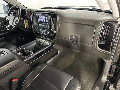Used 2017 Chevrolet Silverado 1500 LTZ Z71 w/ LTZ Plus Package AWD/4WD image 31