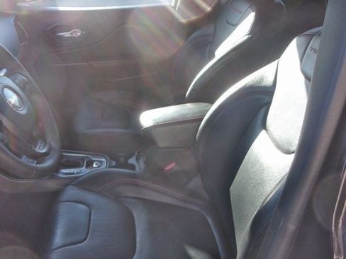 Used 2021 Jeep Cherokee Trailhawk w/ Premium Leather Package image 22