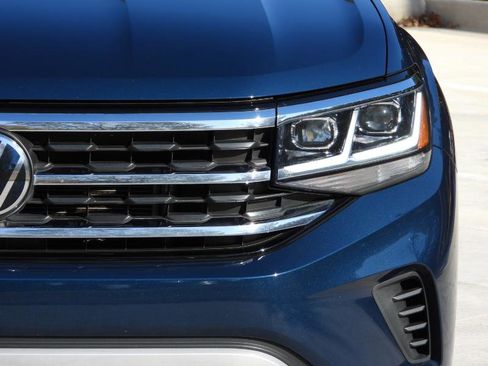 Used 2023 Volkswagen Atlas SE w/ Technology Package w/ Panoramic Sunroof Package image 32