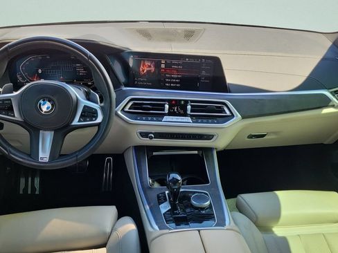 Used 2022 BMW X5 sDrive40i w/ M Sport Package RWD image 11