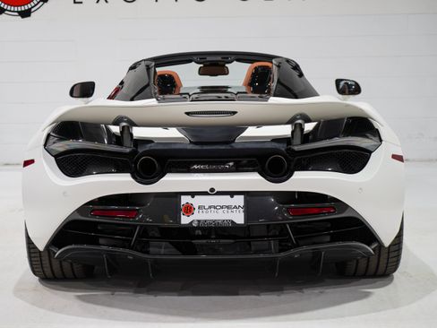 Used 2020 McLaren 720S Spider RWD image 36