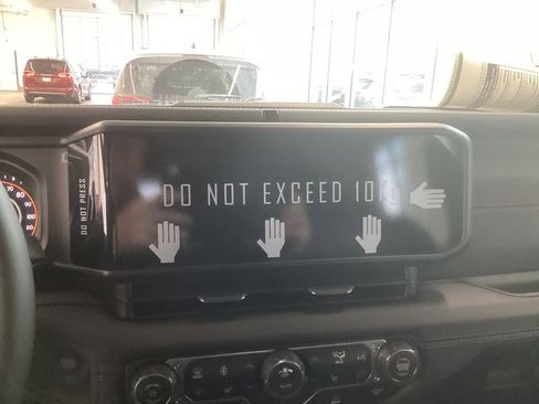 New 2026 Jeep Wrangler Unlimited Rubicon AWD/4WD image 10