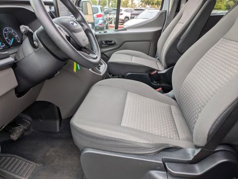 Used 2023 Ford Transit 350 XLT image 18