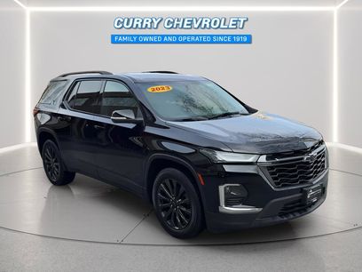 Used 2023 Chevrolet Traverse RS
