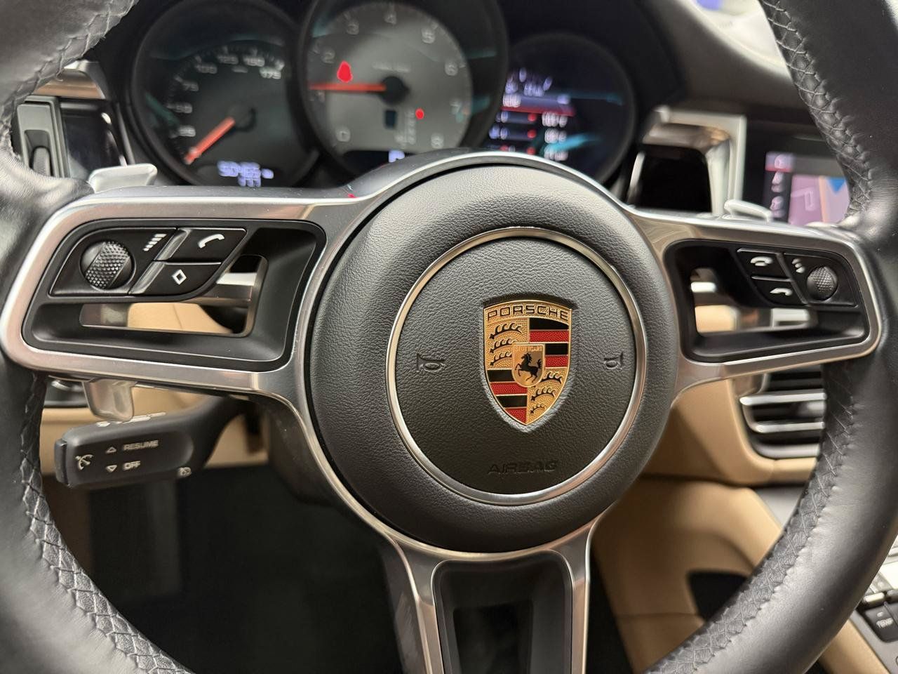 Used 2019 Porsche Macan S w/ Premium Package Plus AWD/4WD image 18