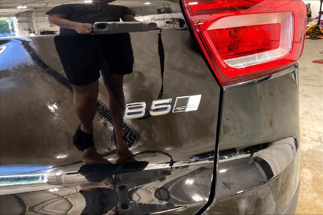 Certified 2023 Volvo XC40 B5 Plus w/ Climate Package AWD/4WD image 11