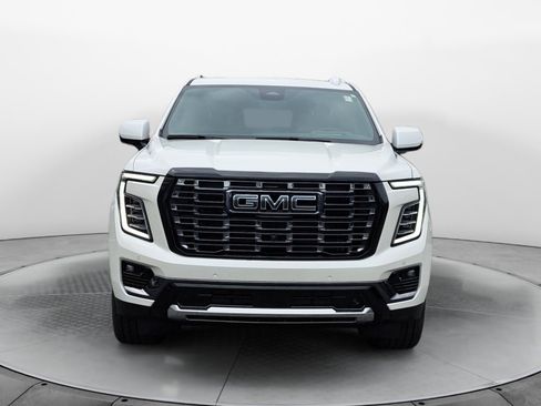 Used 2025 GMC Yukon Denali Ultimate AWD/4WD image 2