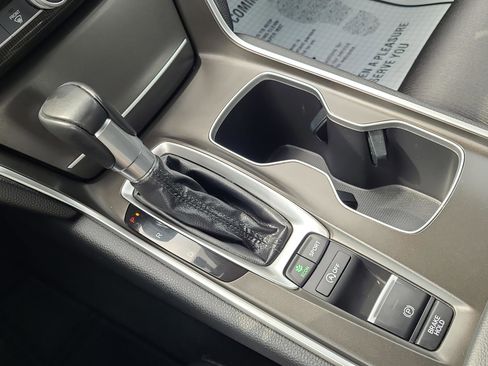 Used 2022 Honda Accord Sport image 24
