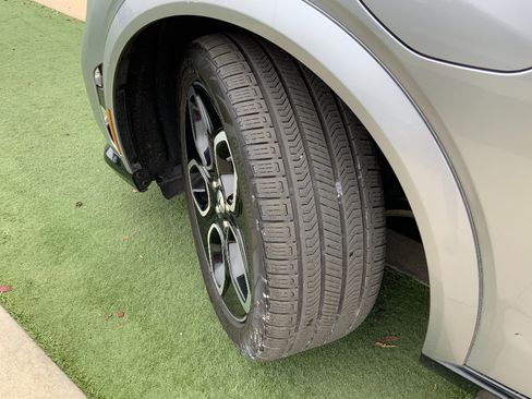 Used 2021 Ford Mustang Mach-E GT image 28