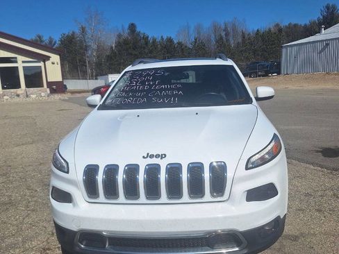 Used 2014 Jeep Cherokee Limited w/ Luxury Group image 2
