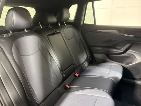 New 2026 Volkswagen Tiguan SE R-Line AWD/4WD image 14