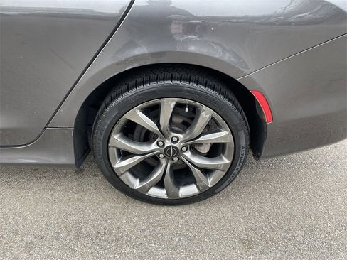 Used 2015 Chrysler 200 S w/ Navigation & Sound Group I image 10
