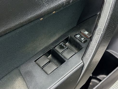 Used 2018 Toyota Corolla LE w/ Body Protection Package FWD image 15