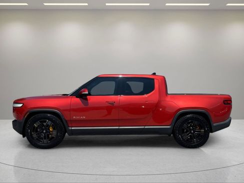 Used 2022 Rivian R1T Adventure AWD/4WD image 2