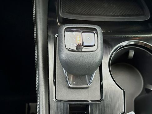 Used 2022 Nissan Rogue SL image 24