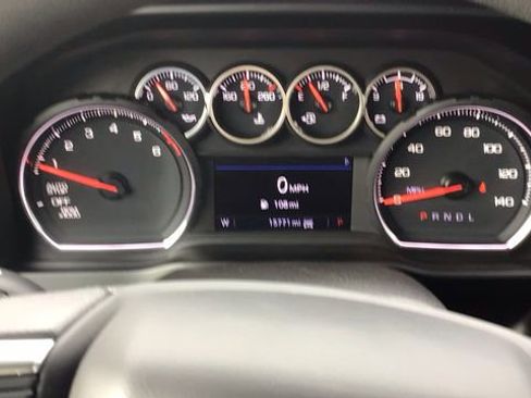 Used 2022 Chevrolet Silverado 1500 Custom Trail Boss w/ Safety Confidence Package image 18