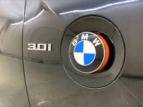 Used 2004 BMW Z4 3.0i RWD image 9