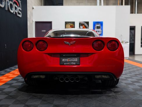 Used 2007 Chevrolet Corvette Coupe w/ Preferred Equipment Group RWD image 6
