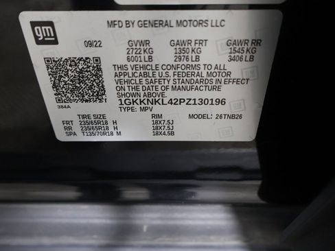 Used 2023 GMC Acadia SLE w/ Driver Convenience Package image 50