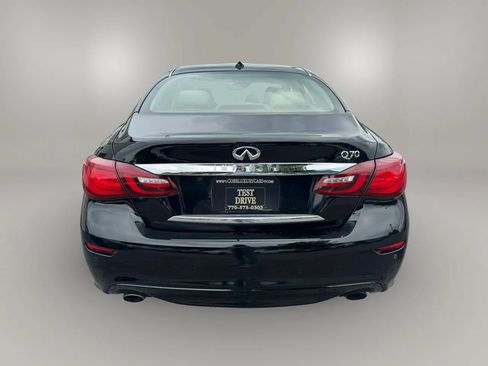 Used 2015 INFINITI Q70 3.7 RWD image 10