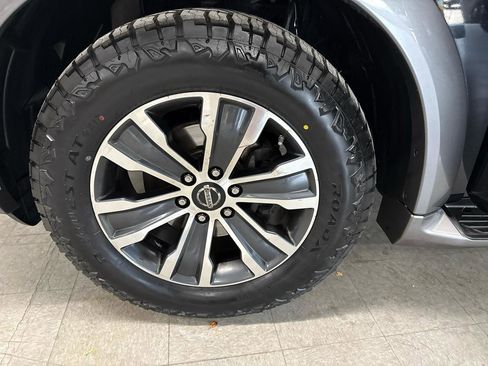 Used 2020 Nissan Armada SL image 69